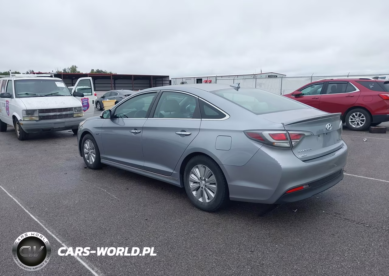 2016 Hyundai Sonata Hybrid Se VIN:KMHE24L1XGA021692 - 3