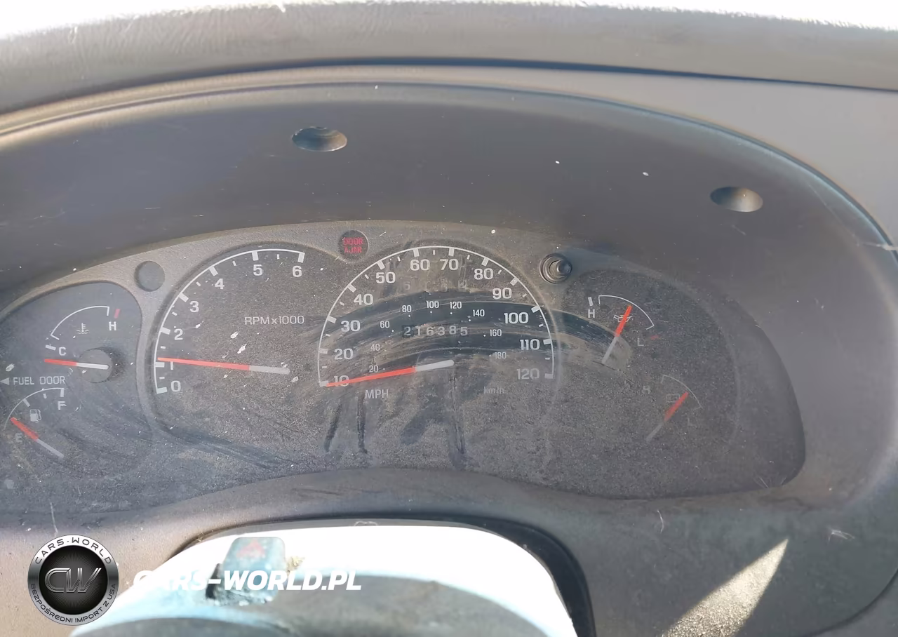 2002 Mazda B2300 VIN:4F4YR12D52TM15533 - 7