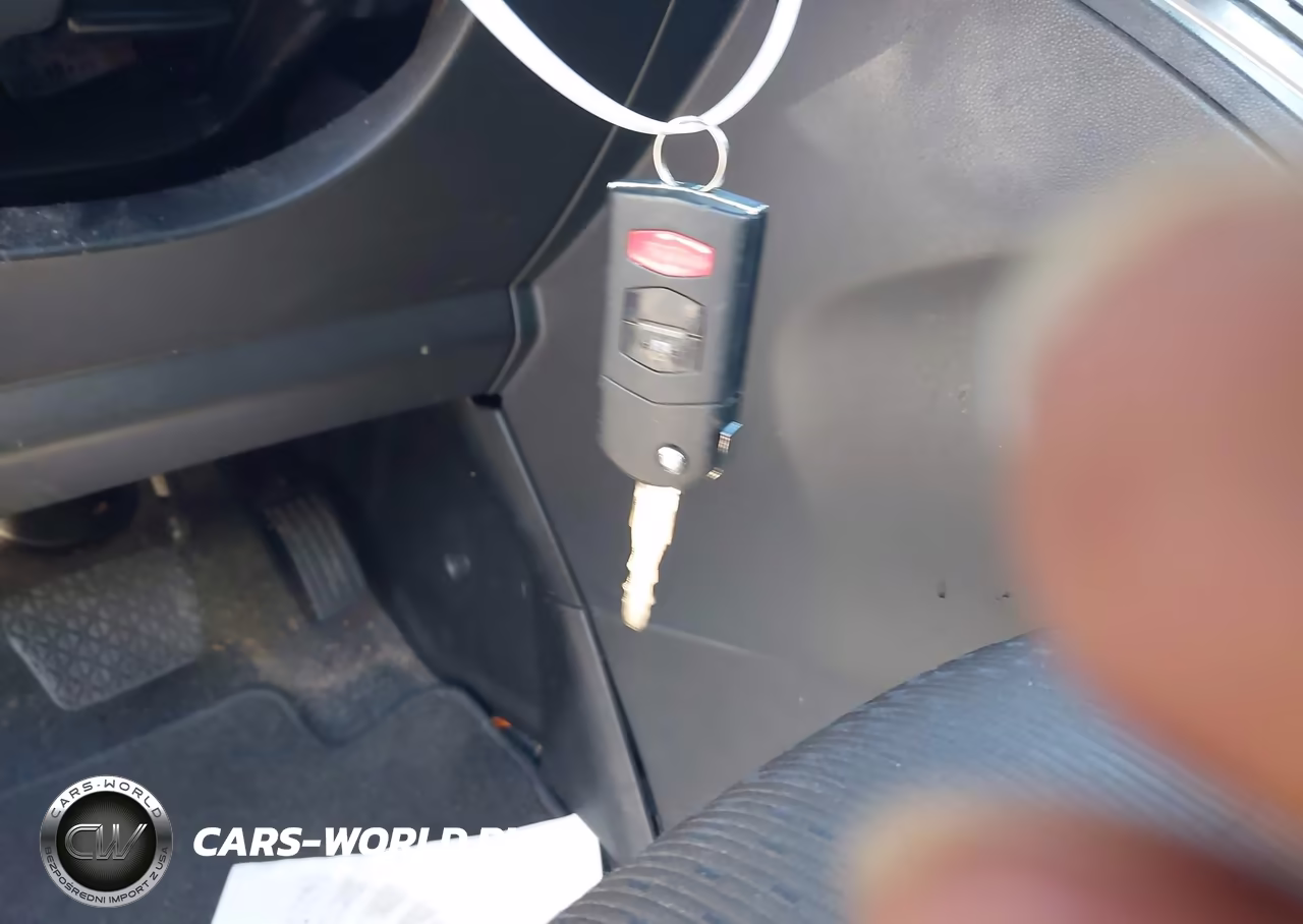 2012 Mazda Mazda5 Sport VIN:JM1CW2BL6C0104897 - 11