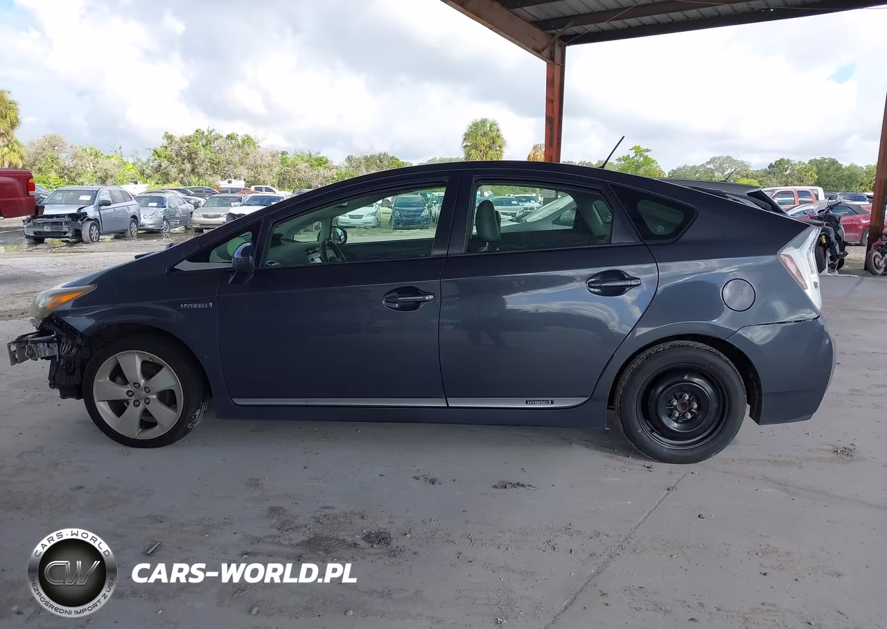 2011 Toyota Prius Five VIN:JTDKN3DU3B1372003 - 14