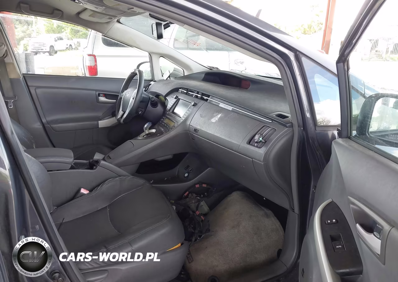 2011 Toyota Prius Five VIN:JTDKN3DU3B1372003 - 5