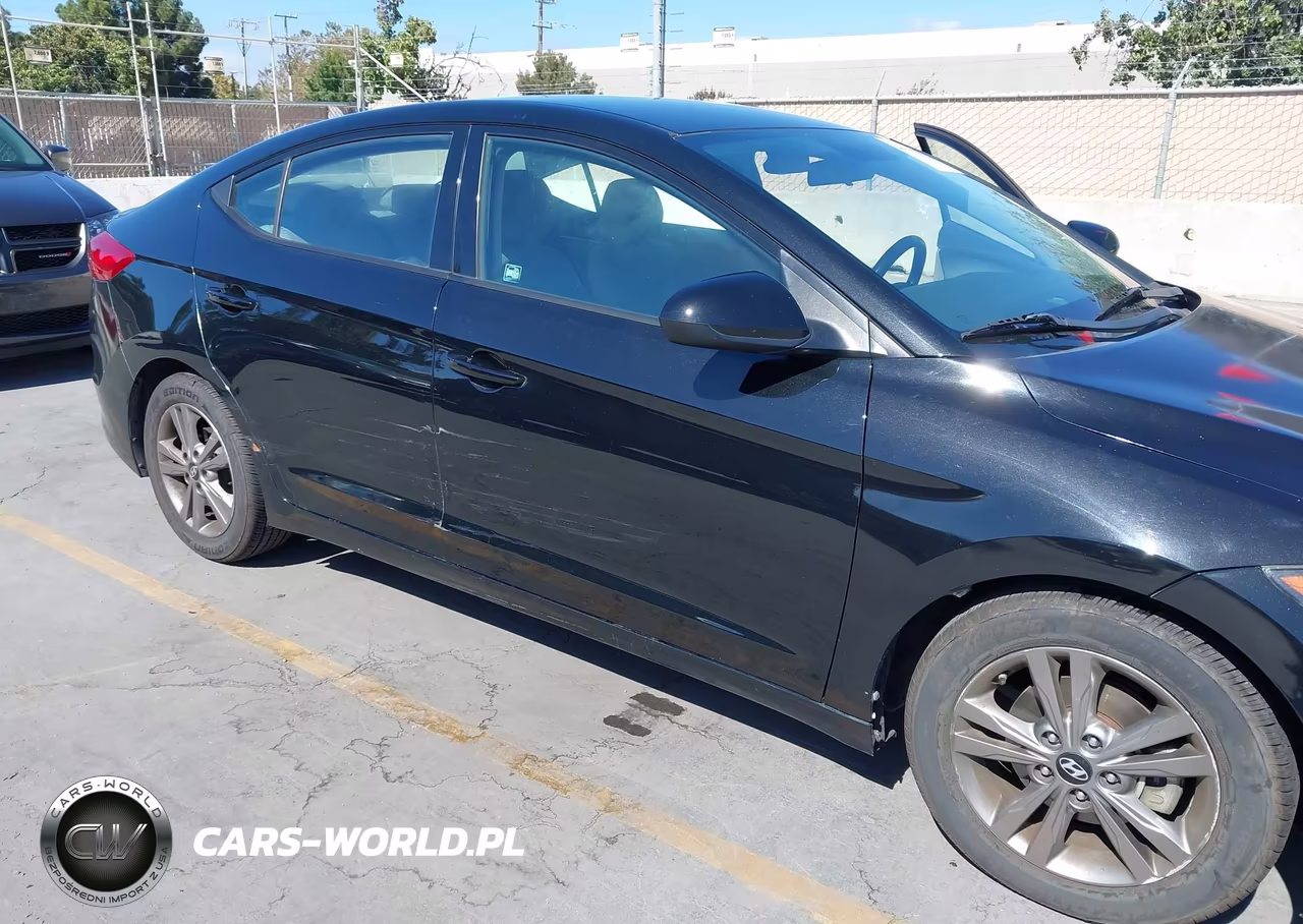 2018 Hyundai Elantra Sel VIN:5NPD84LF5JH220935 - 6