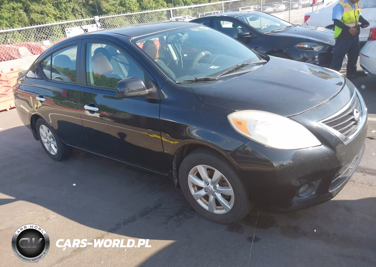 2013 Nissan Versa 1.6 Sl