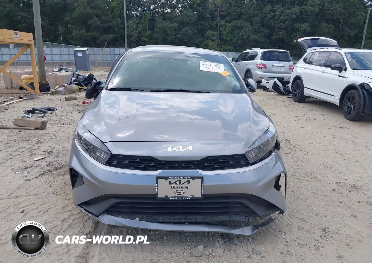 2023 Kia Forte Lxs VIN:3KPF24AD0PE604811 - 13