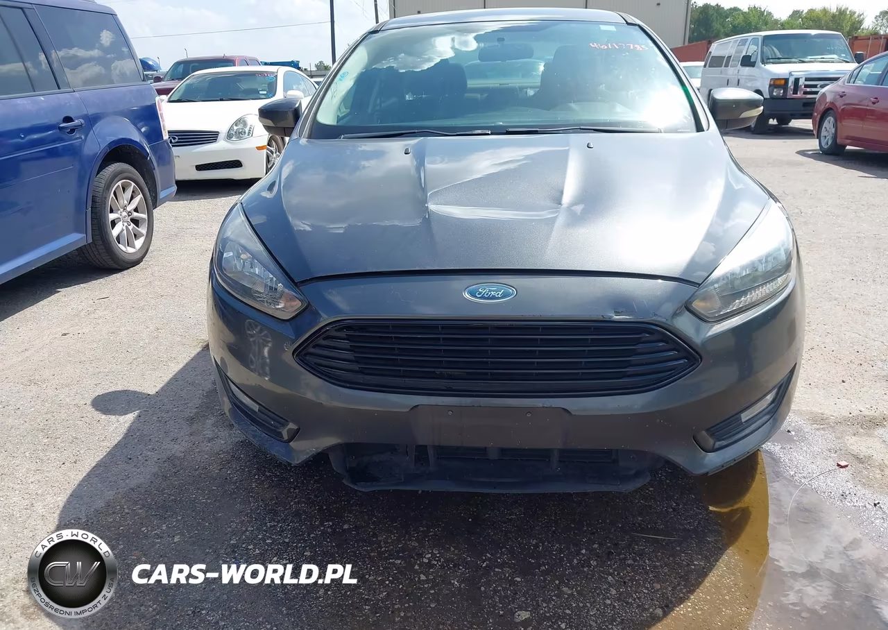 2017 Ford Focus Se VIN:1FADP3FE8HL309703 - 6