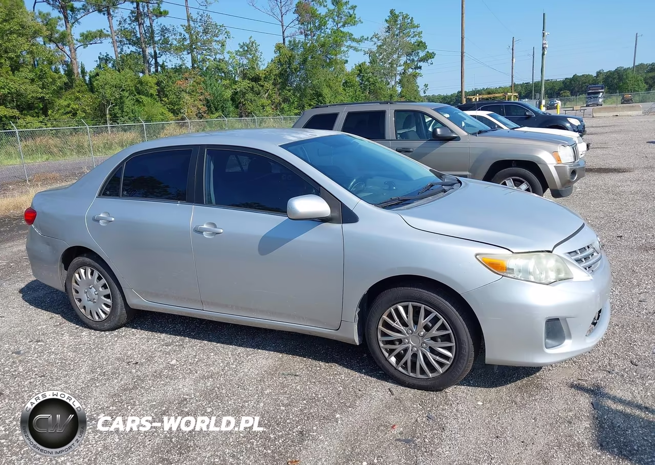 2013 Toyota Corolla Le VIN:5YFBU4EEXDP150721 - 13
