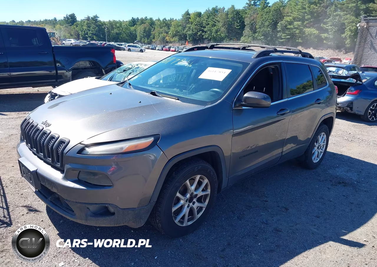 2016 Jeep Cherokee Latitude VIN:1C4PJMCB9GW182241 - 2