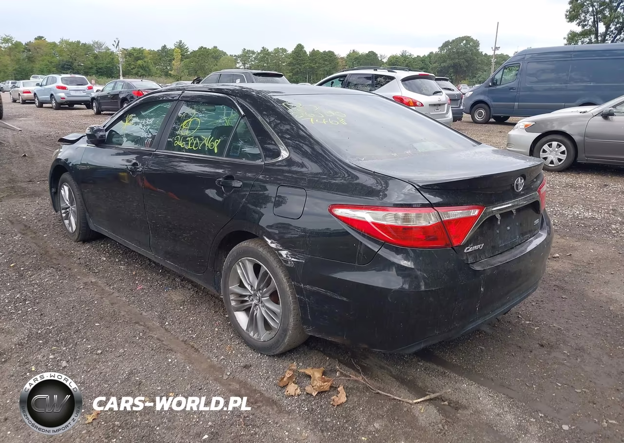 2015 Toyota Camry Se VIN:4T1BF1FK9FU980105 - 3