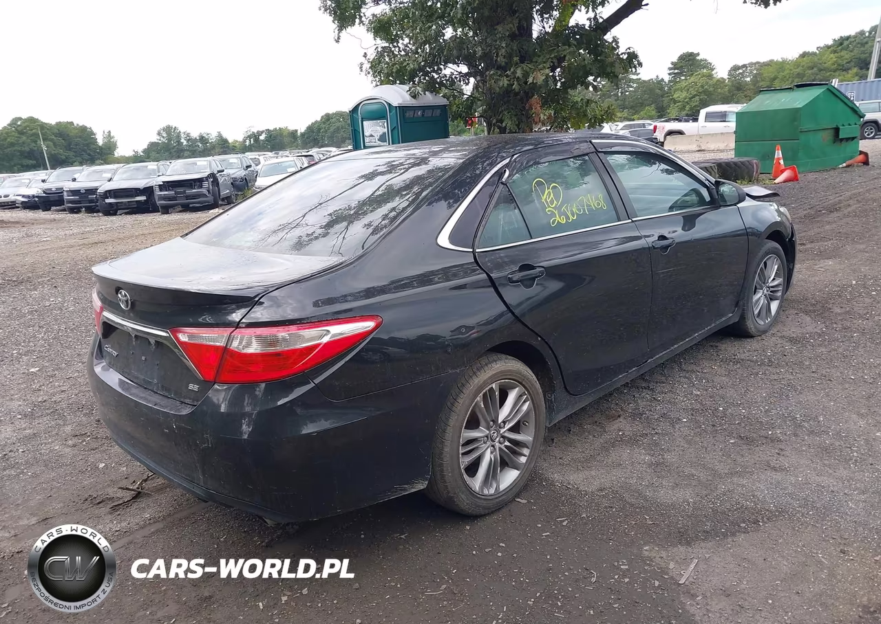 2015 Toyota Camry Se VIN:4T1BF1FK9FU980105 - 4