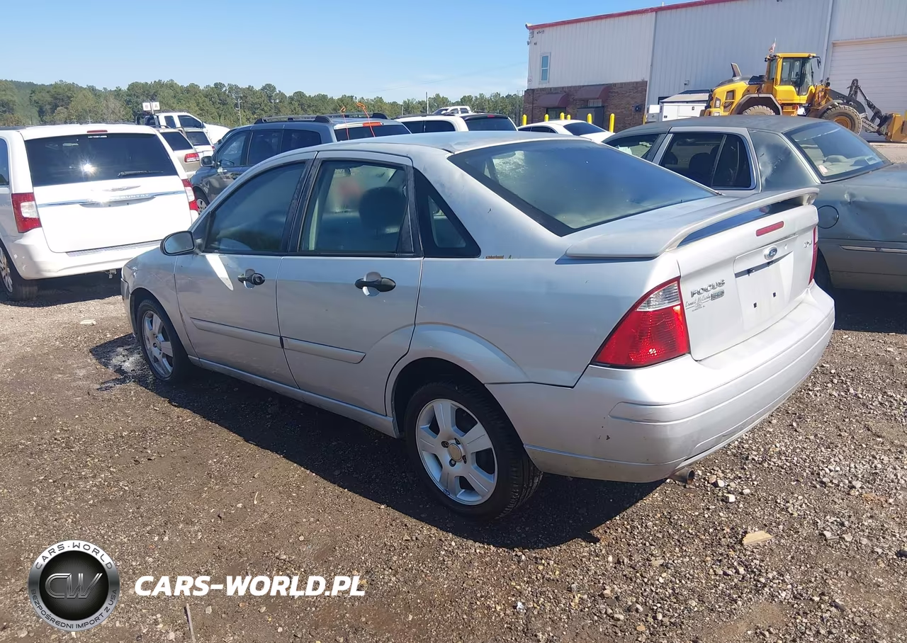 2005 Ford Focus Zx4 VIN:1FAFP34N05W285936 - 3