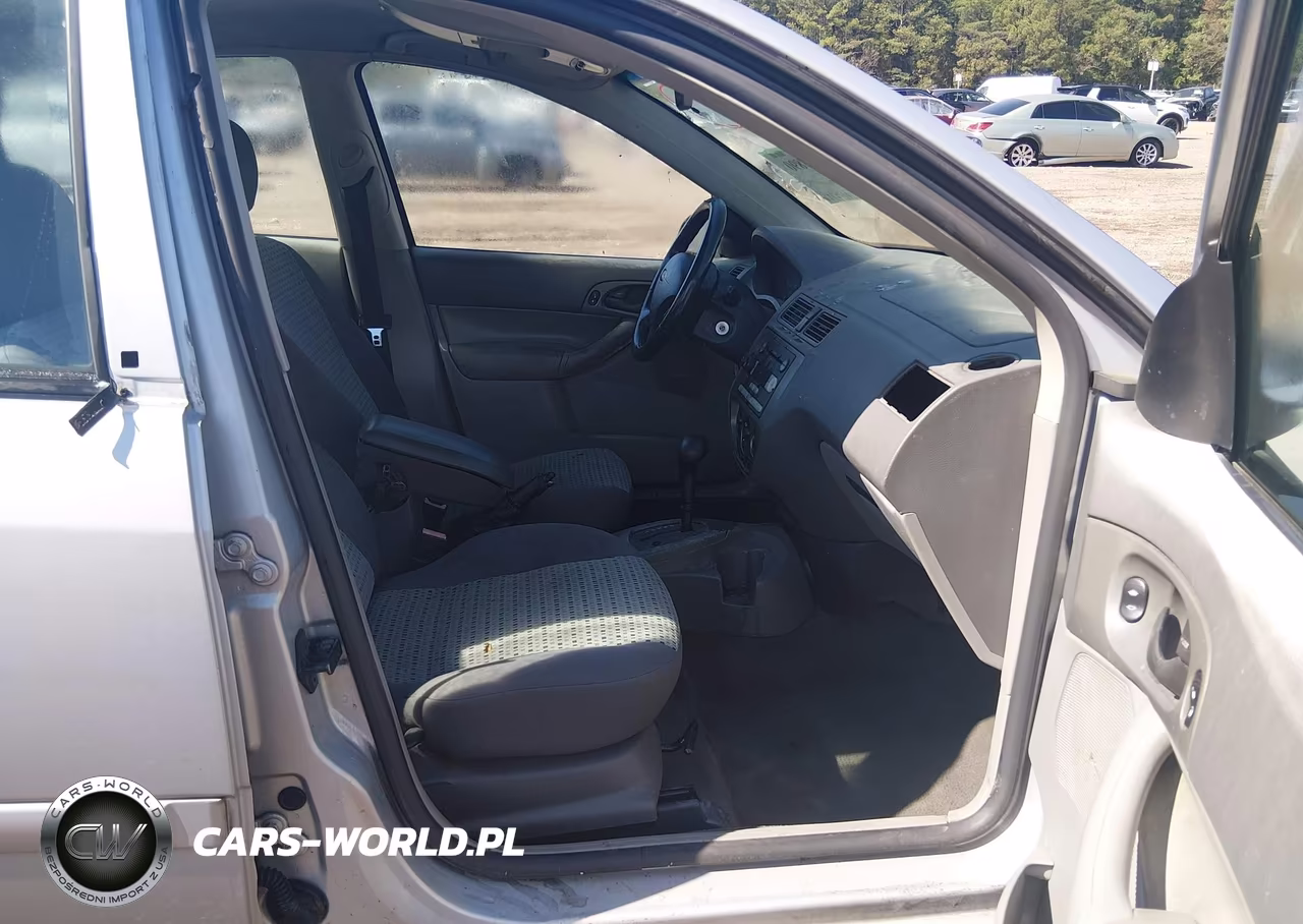 2005 Ford Focus Zx4 VIN:1FAFP34N05W285936 - 5