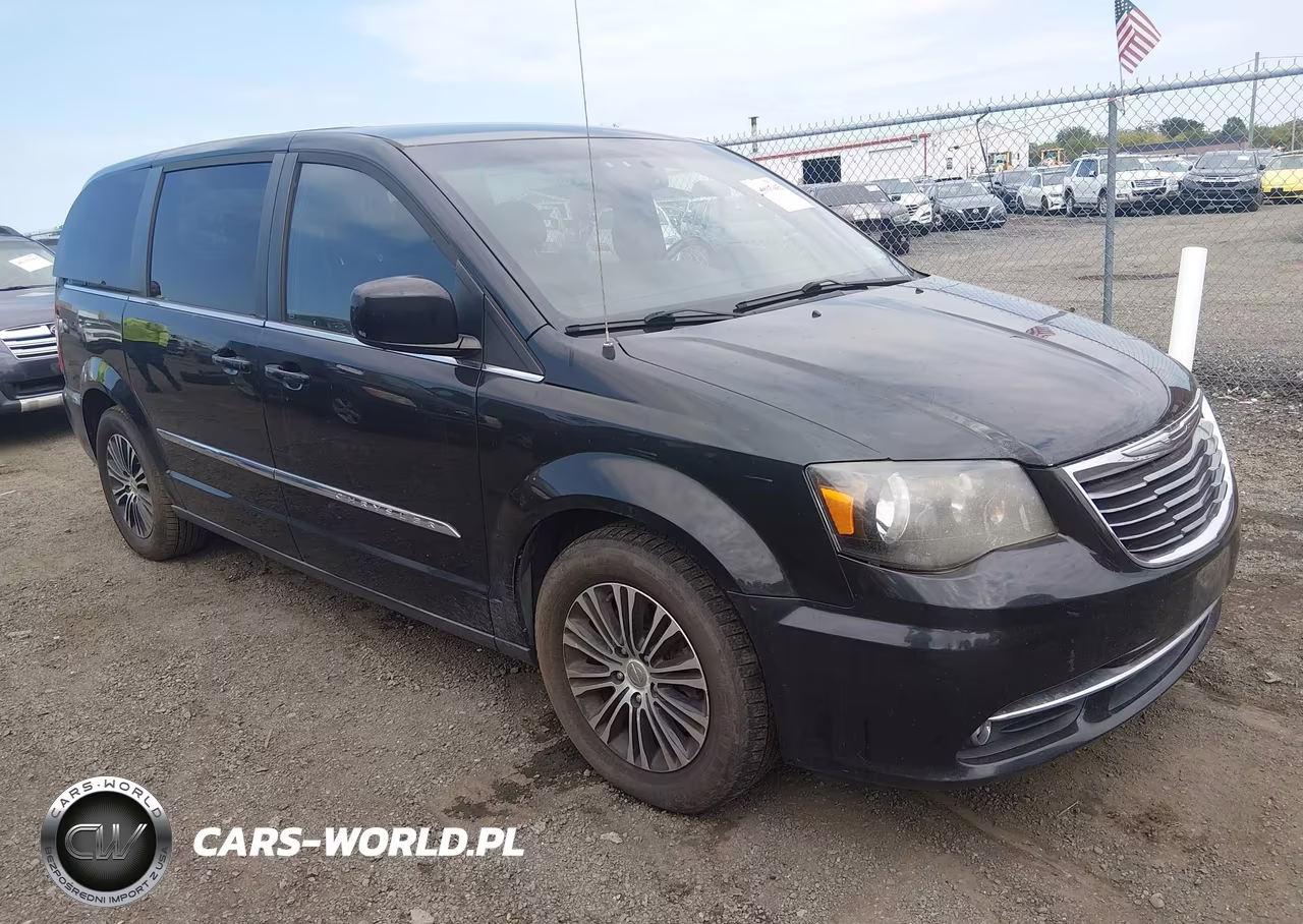 2014 Chrysler Town & Country S