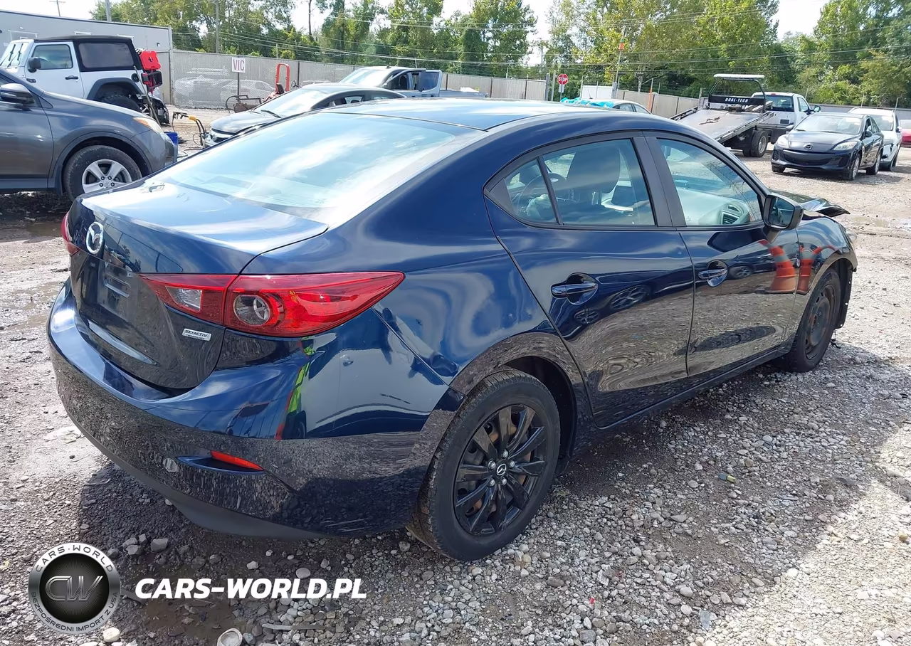 2017 Mazda Mazda3 Sport VIN:3MZBN1U71HM138174 - 4