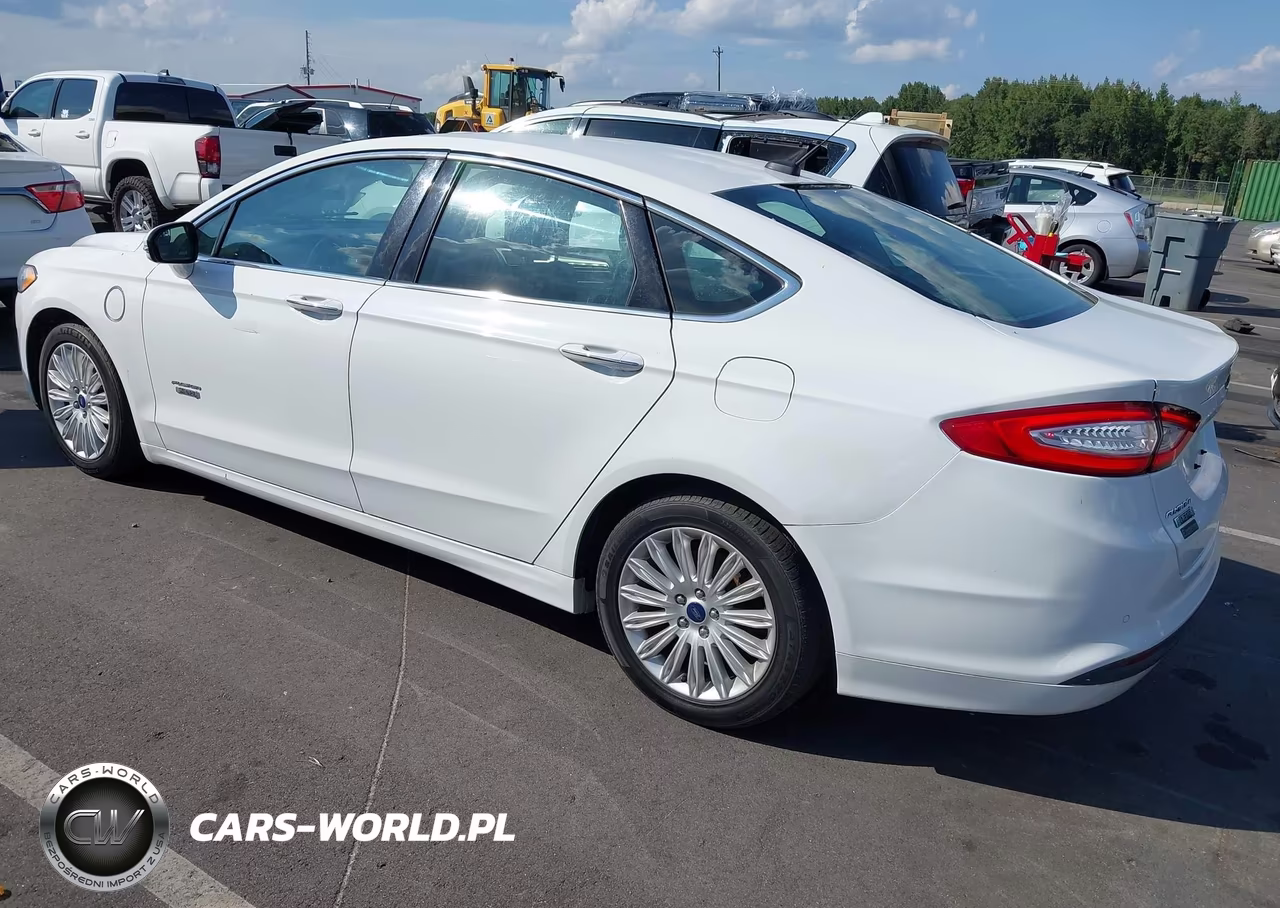 2015 Ford Fusion Energi Se Luxury VIN:3FA6P0PU5FR286683 - 3