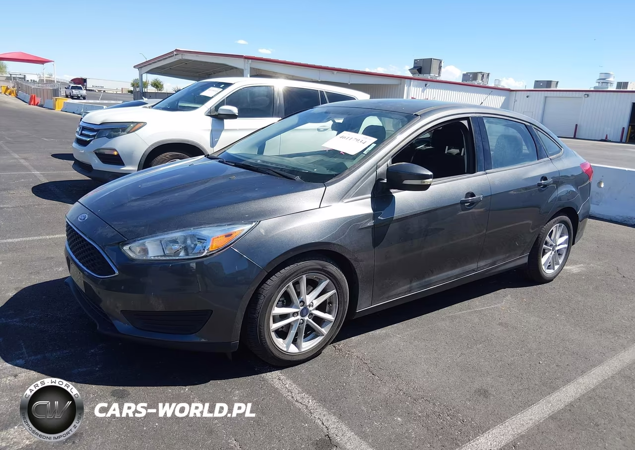 2016 Ford Focus Se VIN:1FADP3F26GL380192 - 2