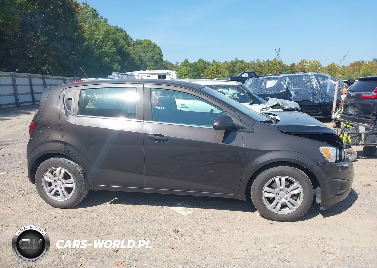 CHEVROLET SONIC LT VIN:1G1JC6SH6F4202286 - 13