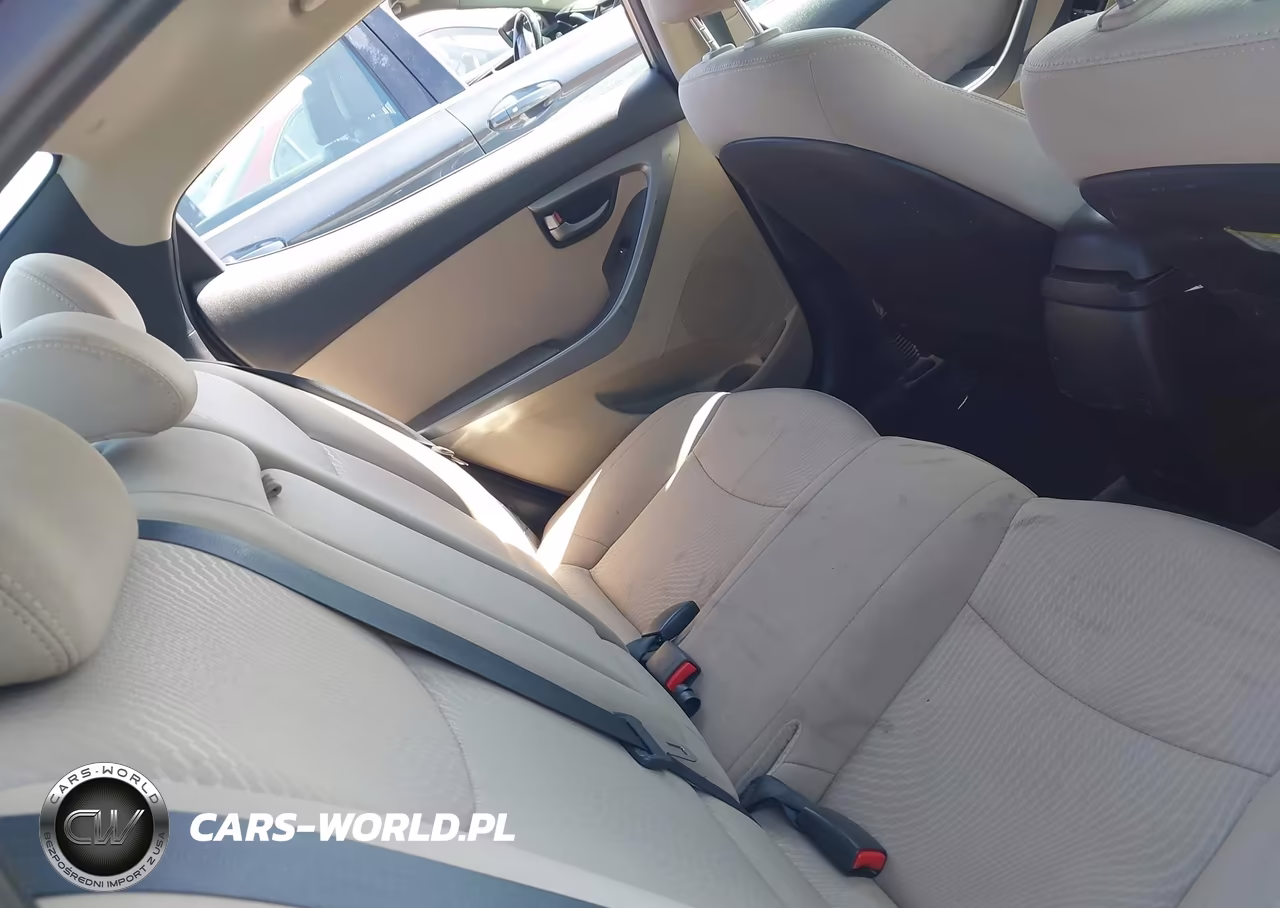 2016 Hyundai Elantra Value Edition VIN:5NPDH4AE8GH690122 - 8