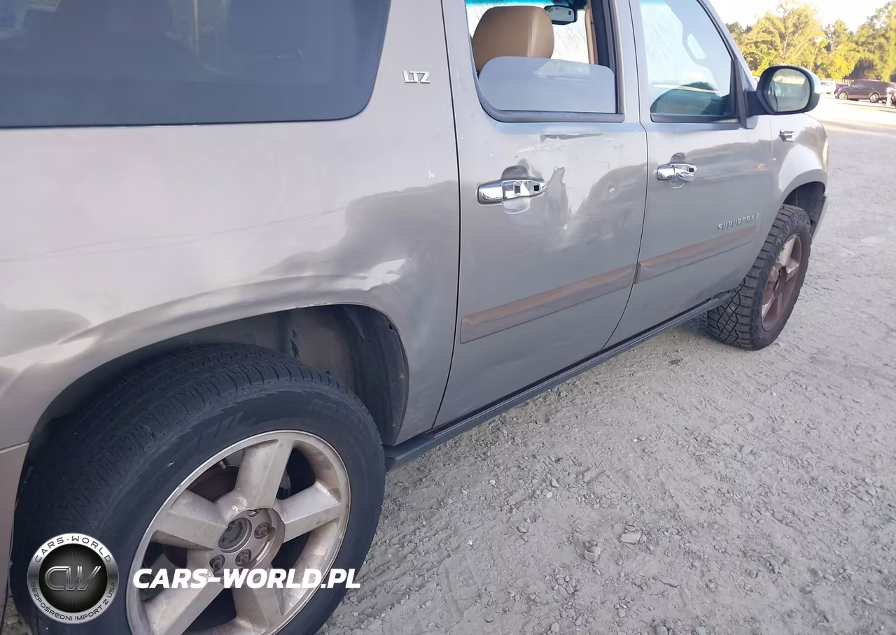 2007 Chevrolet Suburban Ltz VIN:1GNFC16057J290696 - 6