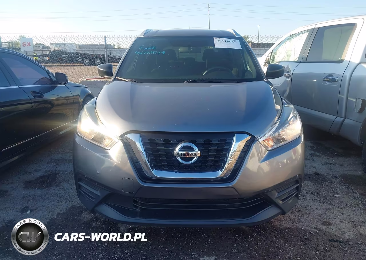 2018 Nissan Kicks S VIN:3N1CP5CU3JL523282 - 6