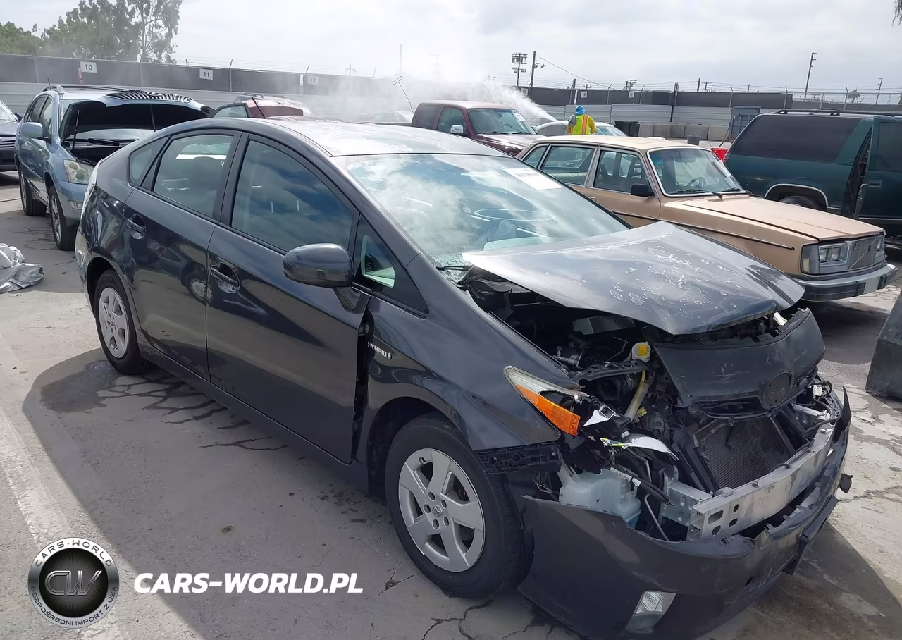 2011 Toyota Prius Two VIN:JTDKN3DU6B0279207 - 1