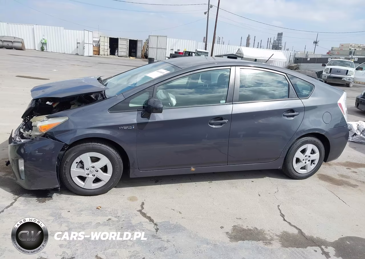 2011 Toyota Prius Two VIN:JTDKN3DU6B0279207 - 14