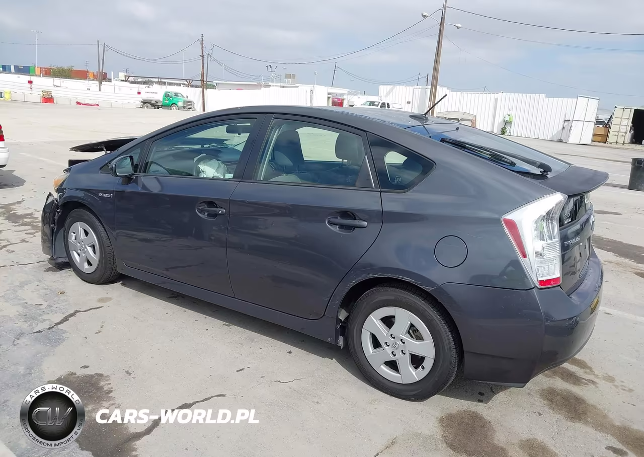 2011 Toyota Prius Two VIN:JTDKN3DU6B0279207 - 3