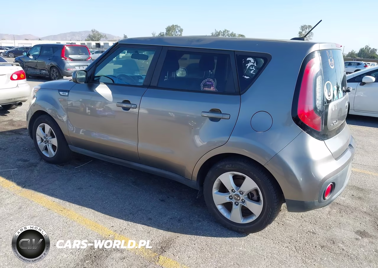 2018 Kia Soul VIN:KNDJN2A27J7563251 - 3