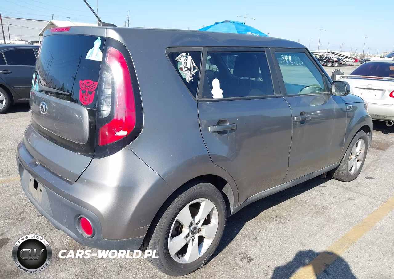2018 Kia Soul VIN:KNDJN2A27J7563251 - 4