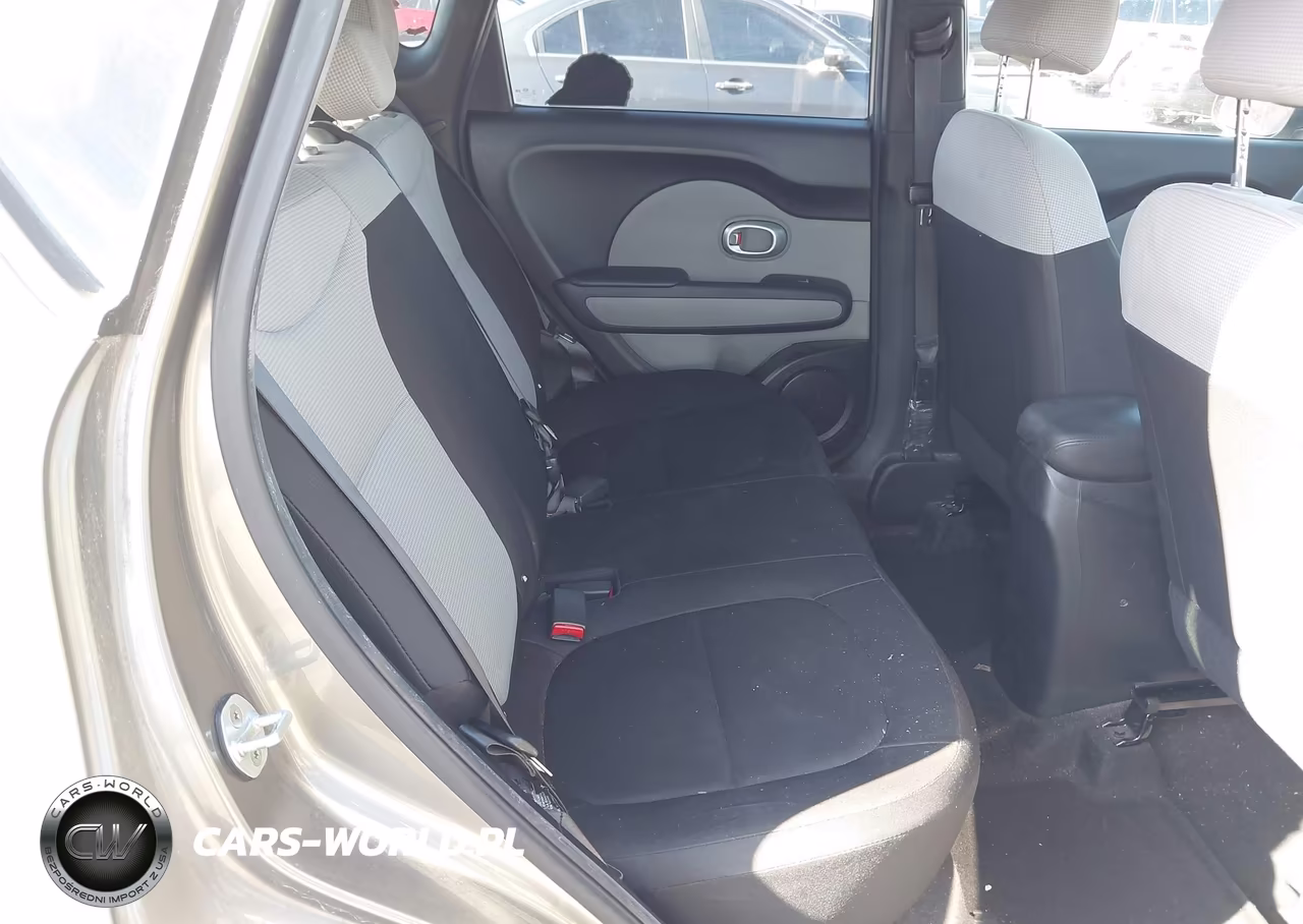 2018 Kia Soul VIN:KNDJN2A27J7563251 - 8