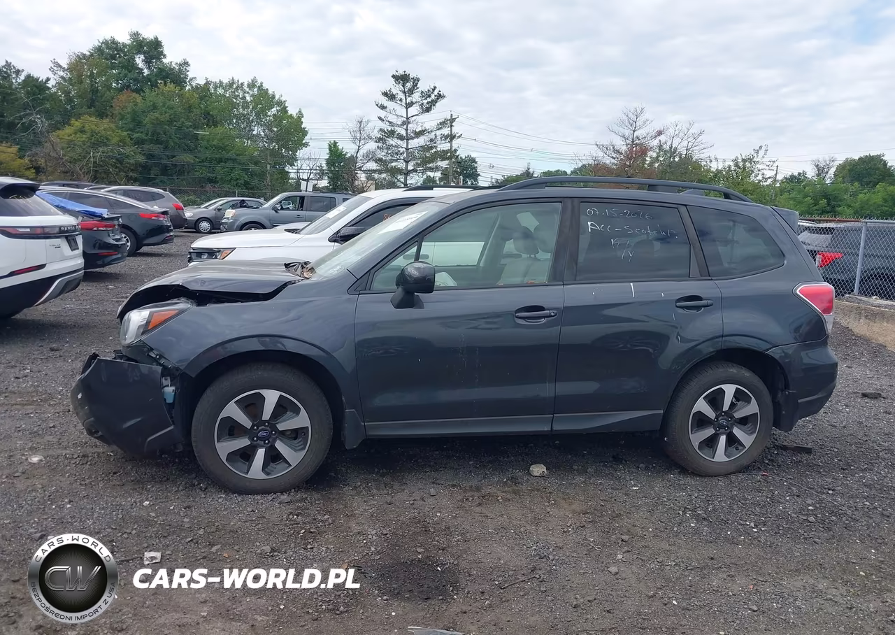 2018 Subaru Forester 2.5I Premium VIN:JF2SJAEC8JH570802 - 14