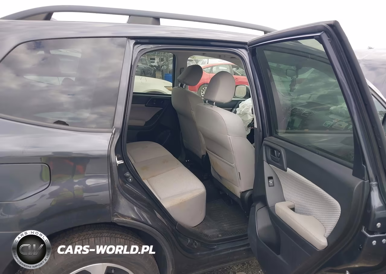 2018 Subaru Forester 2.5I Premium VIN:JF2SJAEC8JH570802 - 8