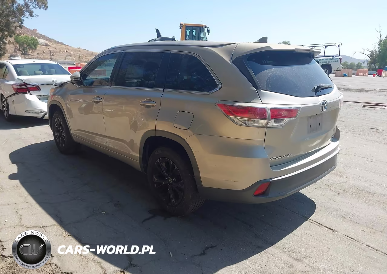 2014 Toyota Highlander Xle V6 VIN:5TDKKRFH2ES009436 - 3