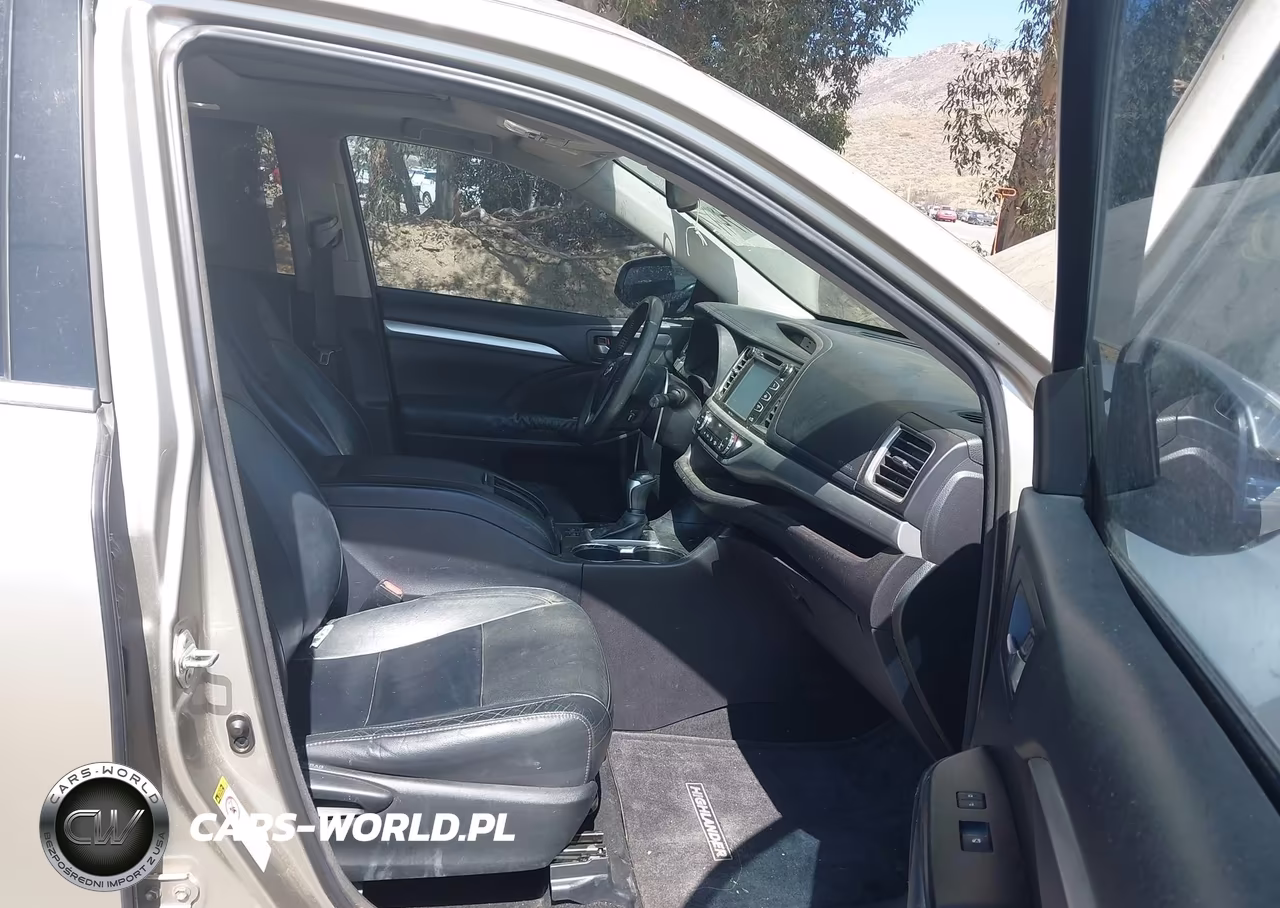 2014 Toyota Highlander Xle V6 VIN:5TDKKRFH2ES009436 - 5