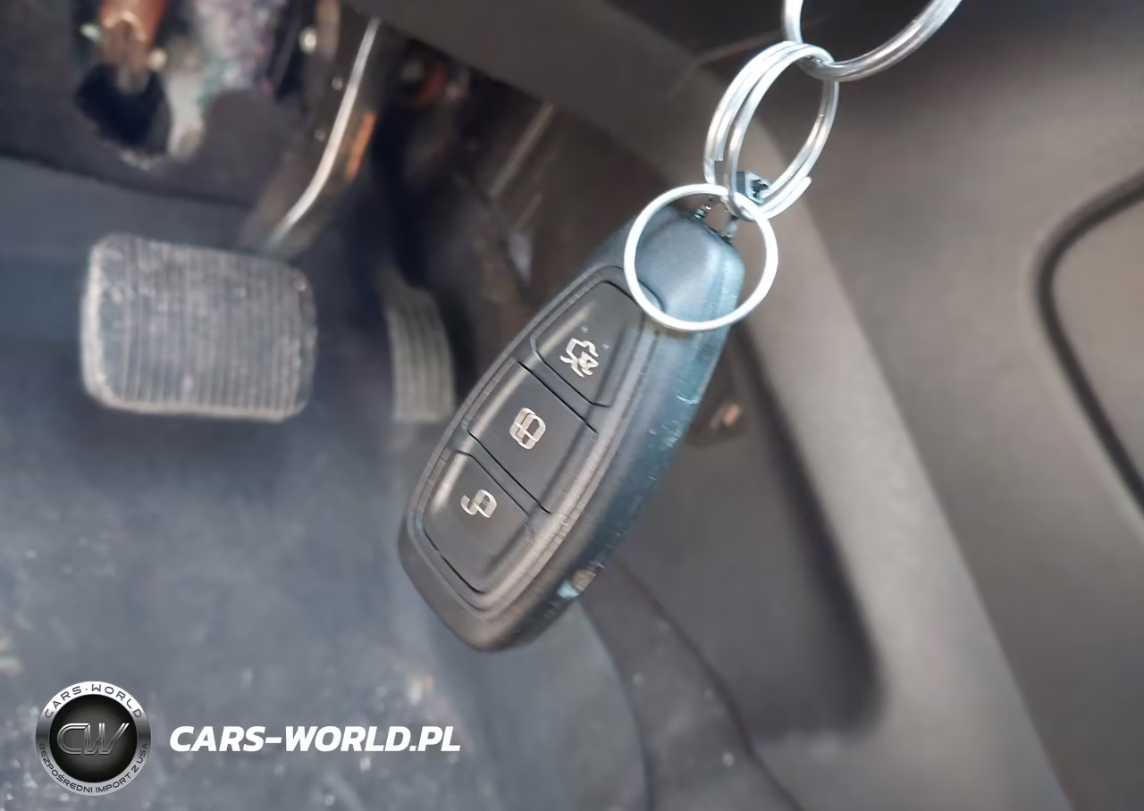 2015 Ford C-Max Hybrid Sel VIN:1FADP5BU8FL100127 - 11
