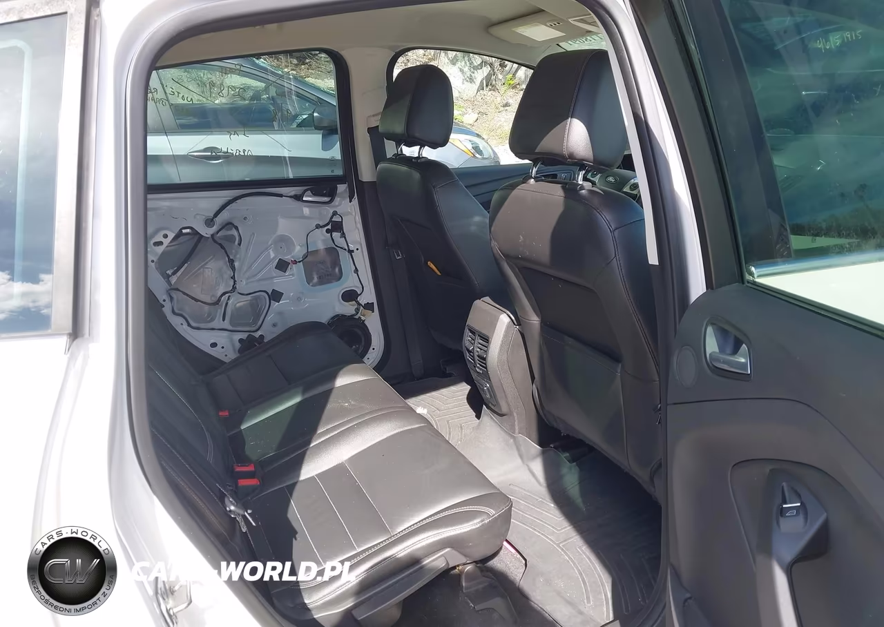 2015 Ford C-Max Hybrid Sel VIN:1FADP5BU8FL100127 - 8