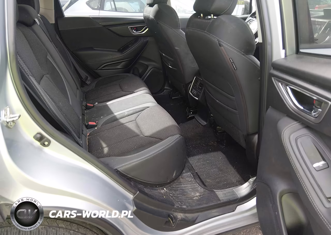 2019 Subaru Forester Premium VIN:JF2SKAGC7KH519299 - 8