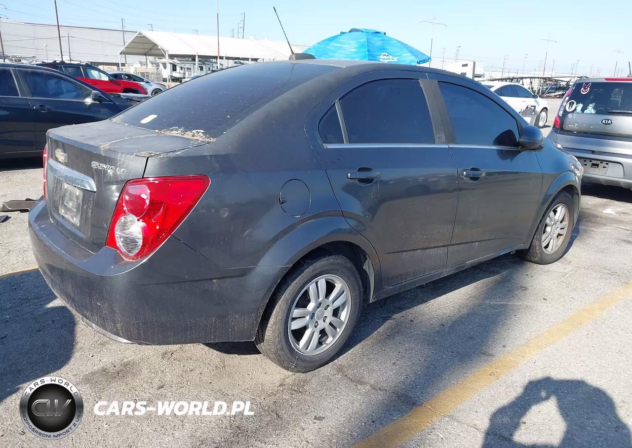 2016 Chevrolet Sonic Lt Auto VIN:1G1JC5SG5G4112517 - 4