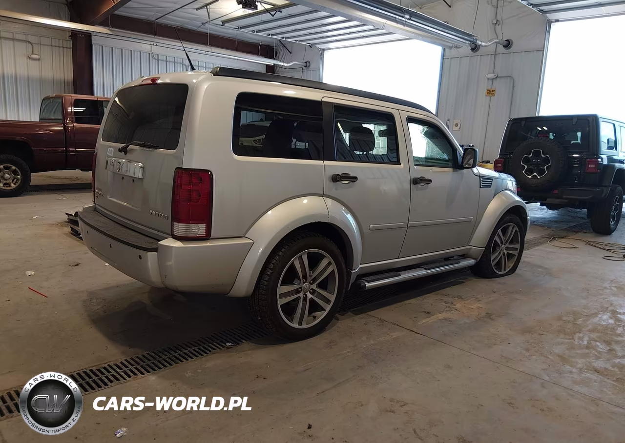 2011 Dodge Nitro Detonator VIN:1D4PT6GX6BW543867 - 4