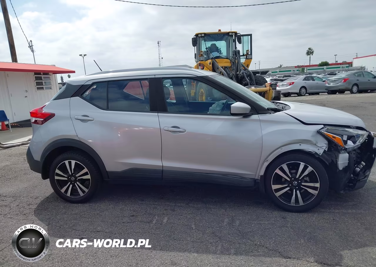 2020 Nissan Kicks Sv Xtronic Cvt VIN:3N1CP5CV5LL486800 - 13