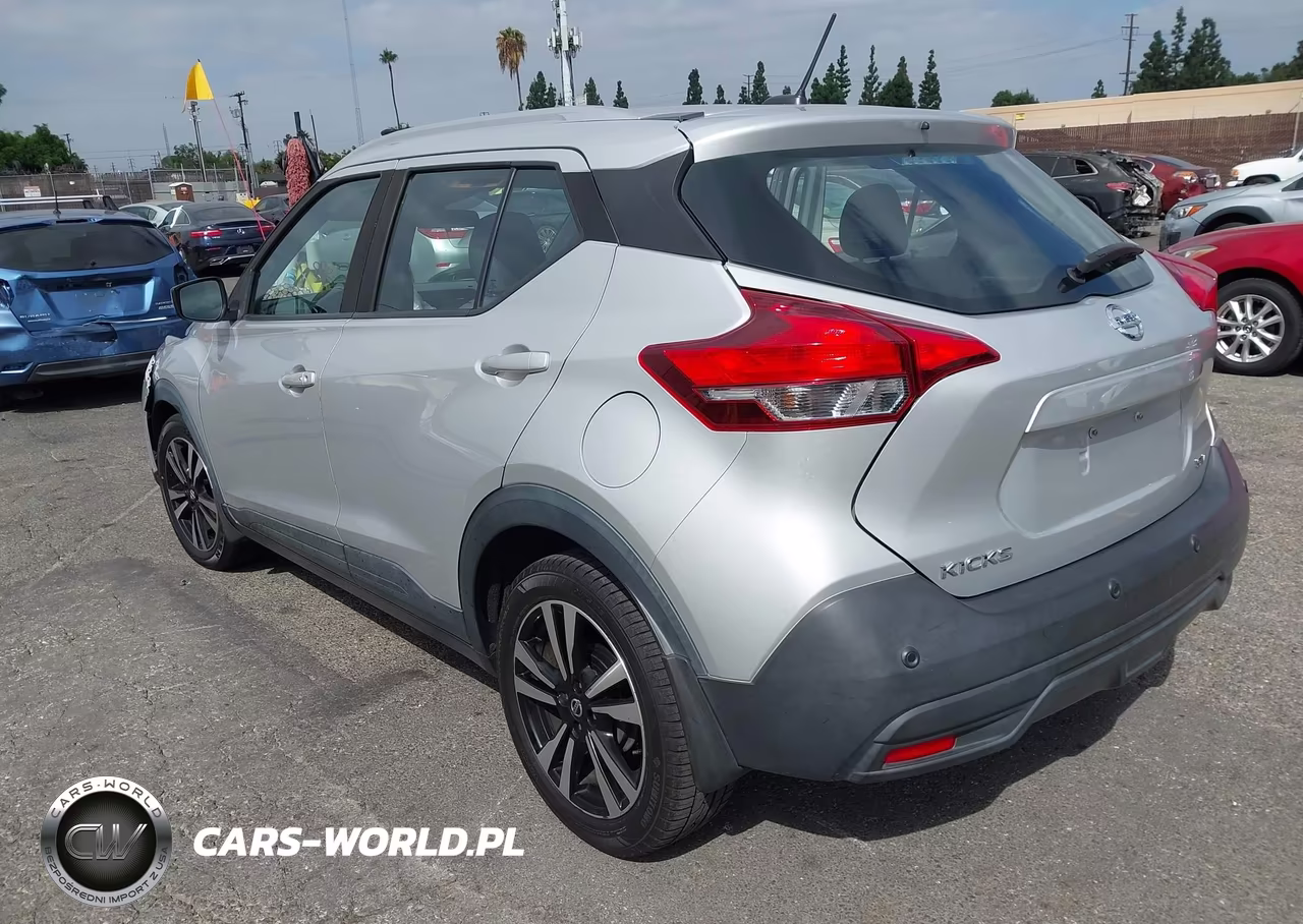 2020 Nissan Kicks Sv Xtronic Cvt VIN:3N1CP5CV5LL486800 - 3