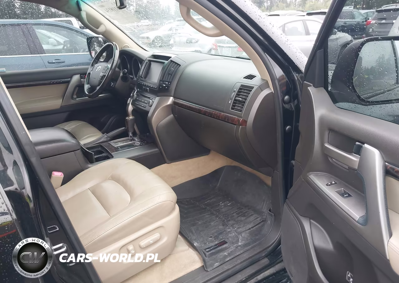 2011 Toyota Land Cruiser V8 VIN:JTMHY7AJXB5008835 - 5