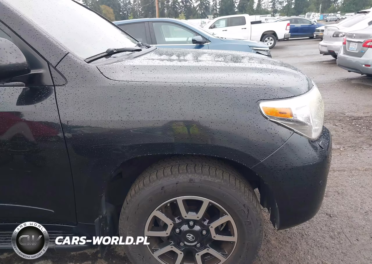 2011 Toyota Land Cruiser V8 VIN:JTMHY7AJXB5008835 - 6