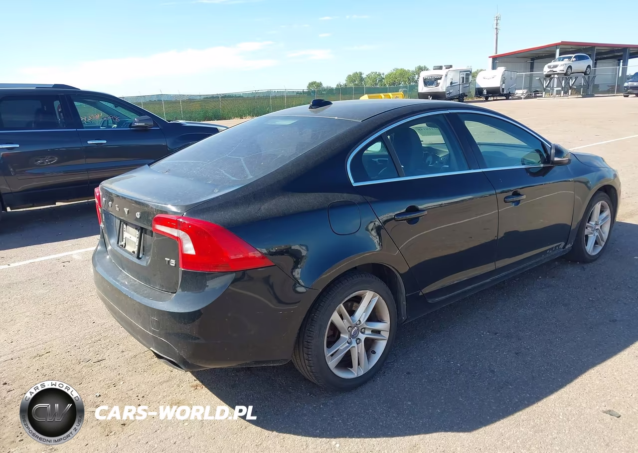 2016 Volvo S60 T5 Drive-E Premier VIN:YV126MFK5G2390965 - 4