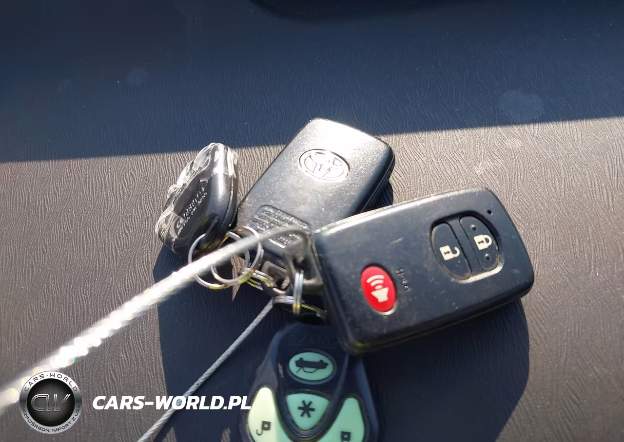 2010 Toyota Prius Iii VIN:JTDKN3DU8A5208303 - 11