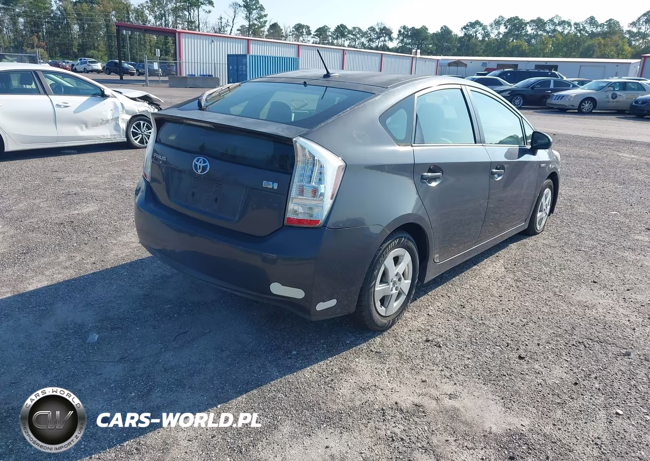 2010 Toyota Prius Iii VIN:JTDKN3DU8A5208303 - 4