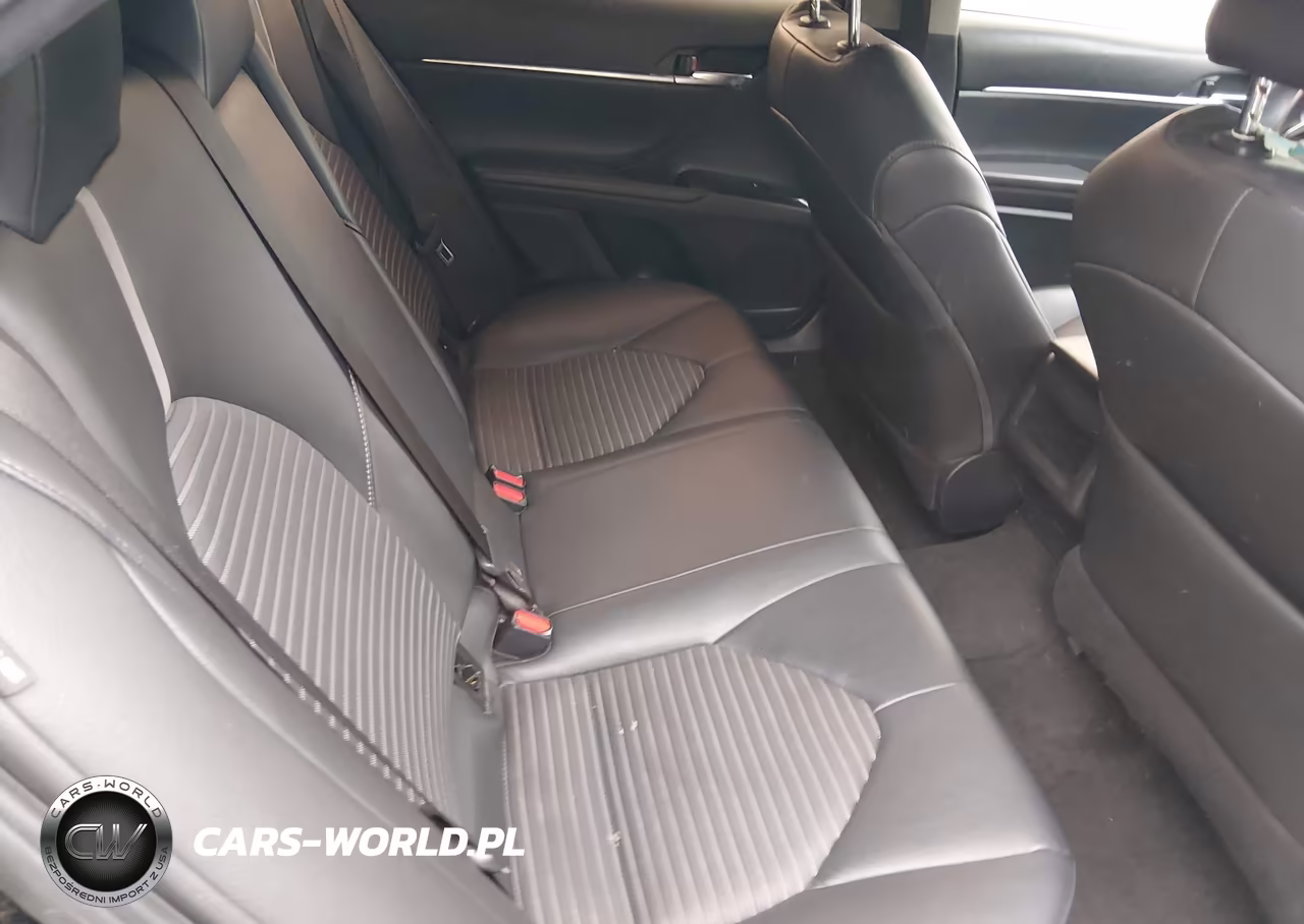 2018 Toyota Camry Se VIN:4T1B11HK9JU043808 - 8