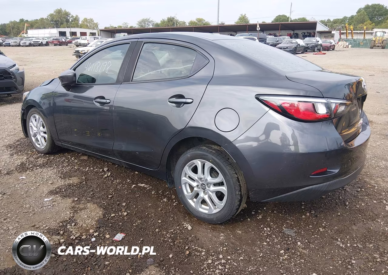 2017 Toyota Yaris Ia VIN:3MYDLBYV3HY194451 - 3