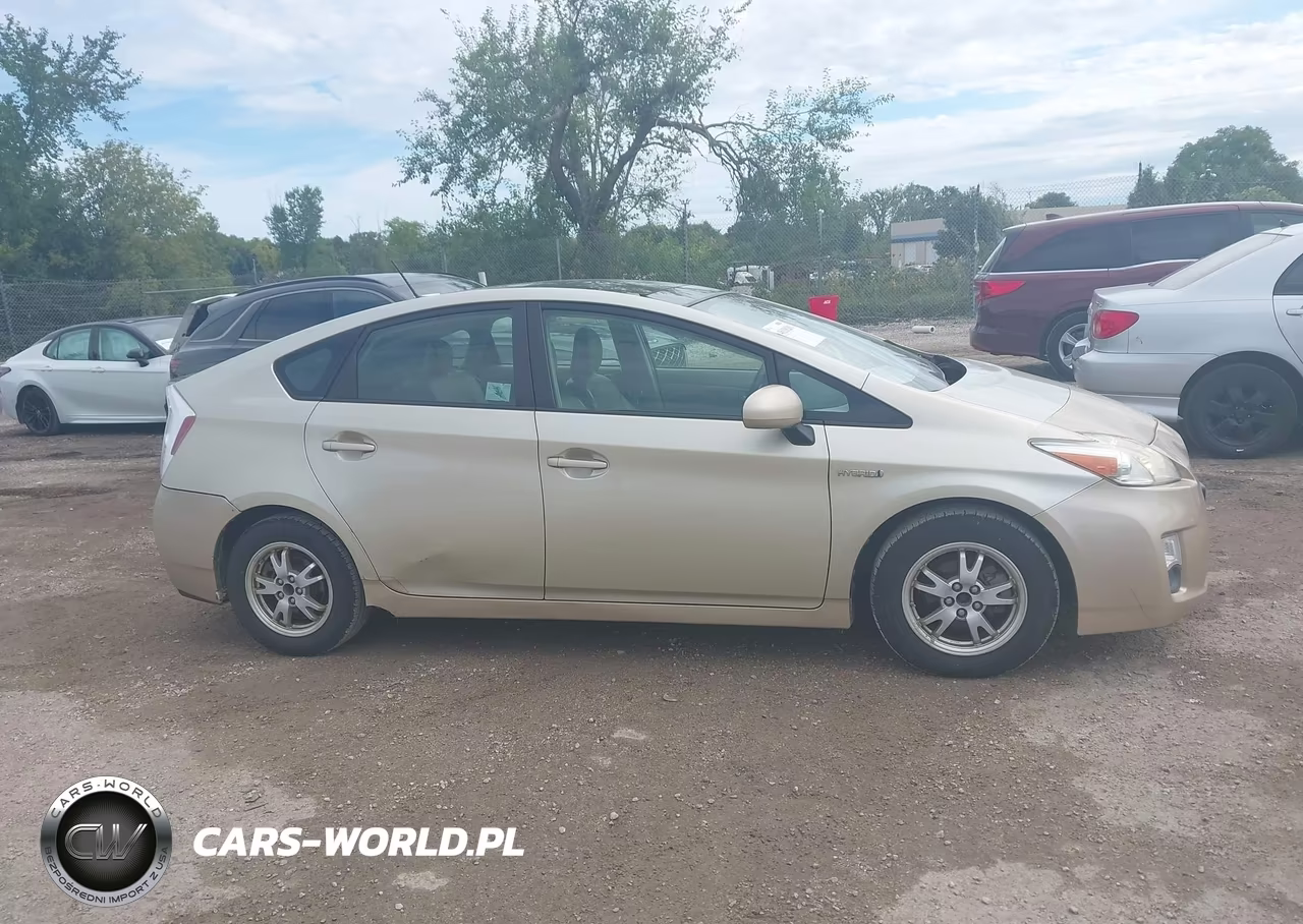 2011 Toyota Prius Four VIN:JTDKN3DU5B0306574 - 13