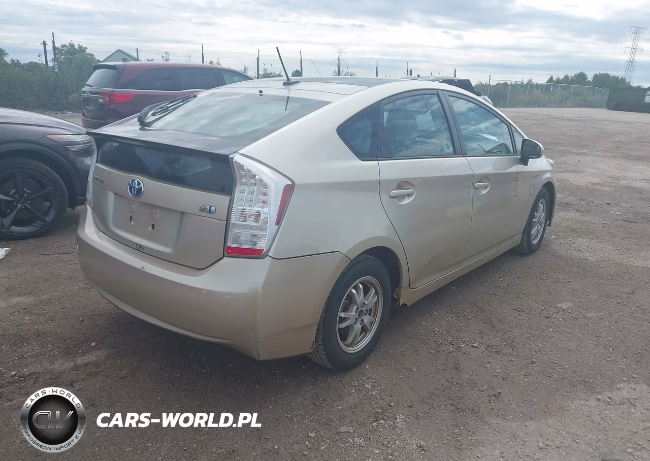 2011 Toyota Prius Four VIN:JTDKN3DU5B0306574 - 4