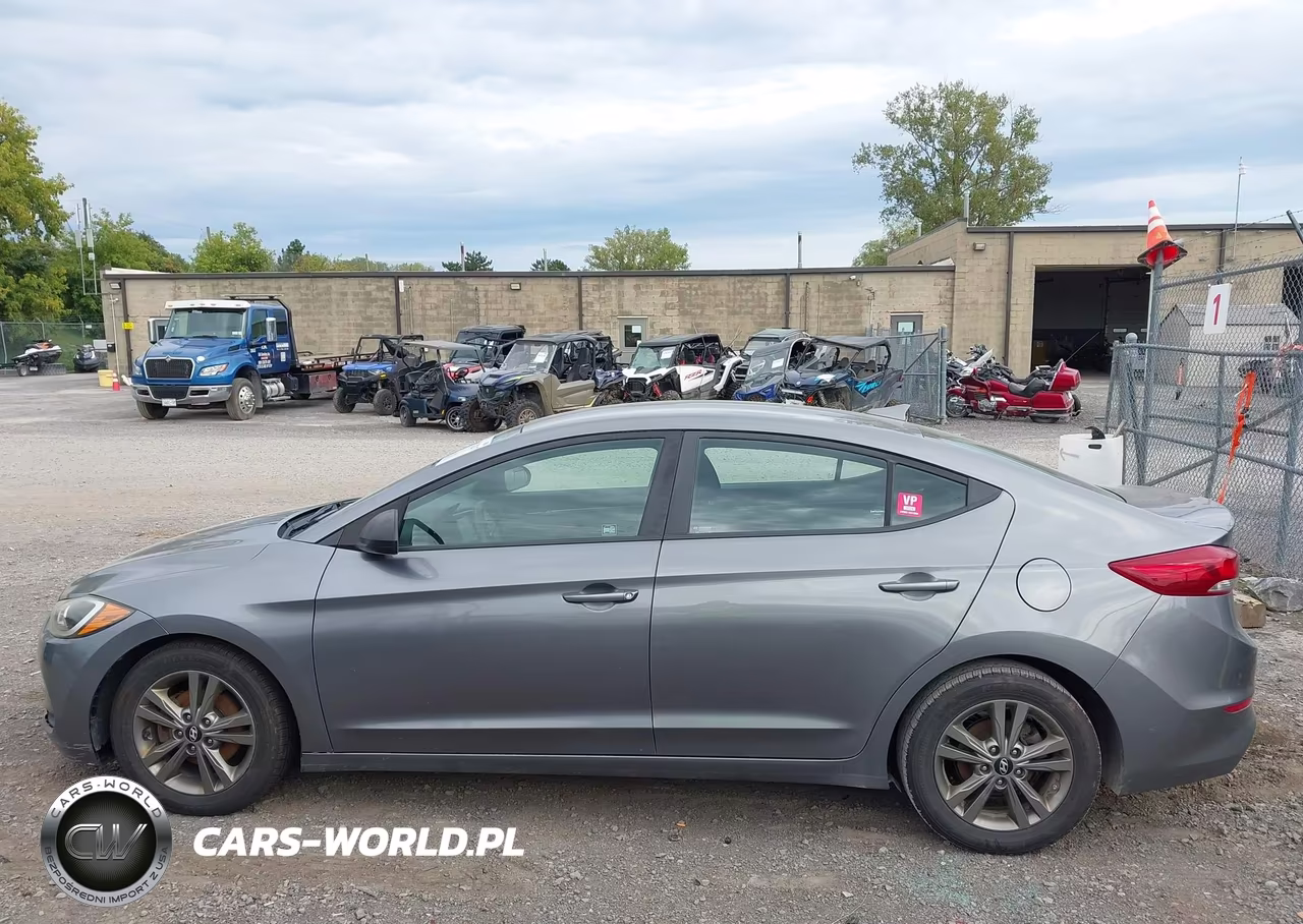 2018 Hyundai Elantra Sel VIN:5NPD84LF4JH267440 - 14